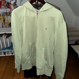 Tommy Hilfiger 
Zipup sweatshirt 
Light Green
Large Size
